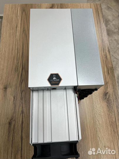 Асик AntMiner Z15 PRO 840k