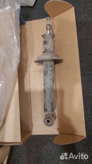 Продам стойки и пружины