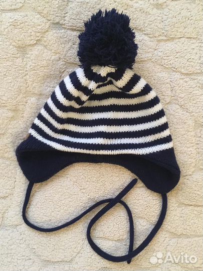 Шапки для мальчика (демисезонная и зимний шлем)