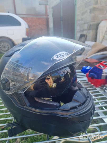 Мотошлем zeus L