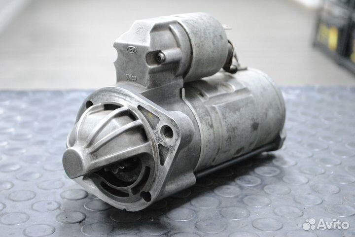 Стартер Hyundai H1, Mitsubishi L200 2.5 TDi б/у