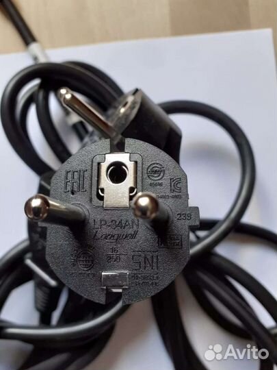 Сетевой кабель для компьютера