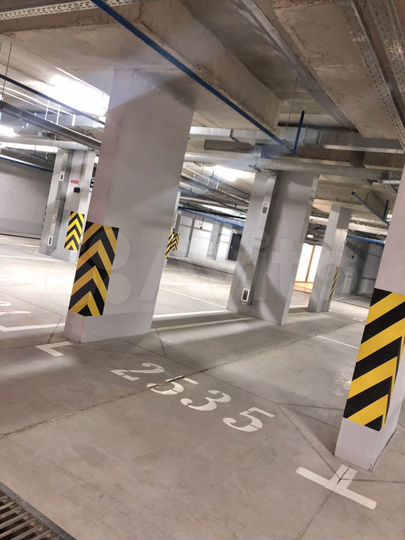 Машиноместо, 14 м²