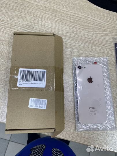Замена стекла iPhone 8
