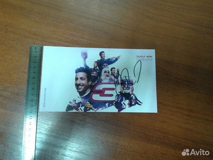 Автограф Даниэля Риккардо (2016, Формула 1)