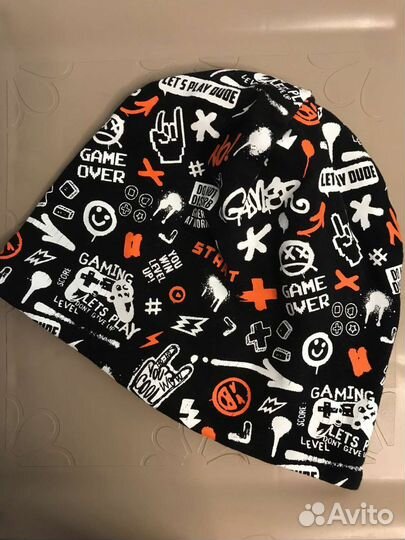 Продаю шапку демисезонную детскую