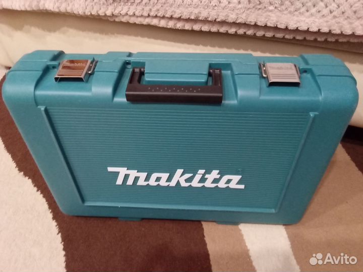 Кейс для шуруповерта, акб старые не рабочие