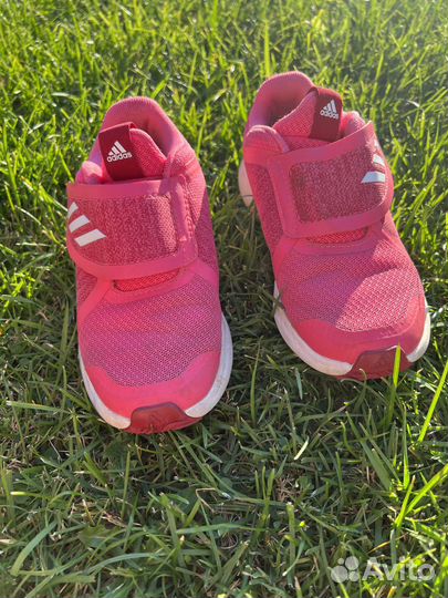 Кроссовки adidas для девочки