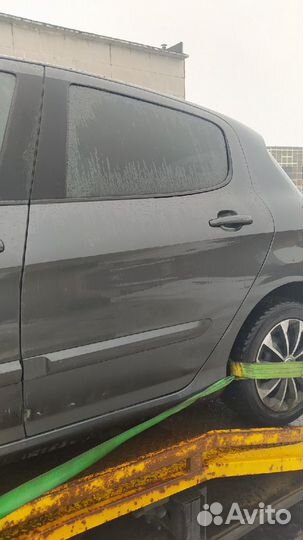 Левая задняя дверь Пежо 308 темно-серая