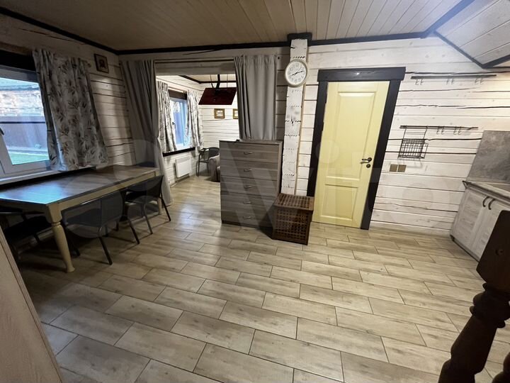 Дом 180 м² на участке 25 сот.