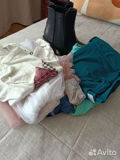 Коробка женских вещей