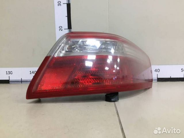 Фонарь задний наружный правый Toyota Camry V40 200