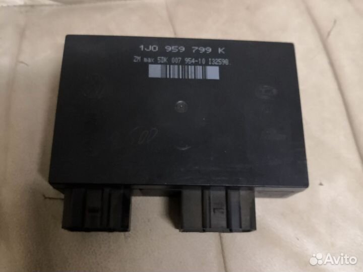 Блок комфорта volkswagen passat B5 1J0959799K