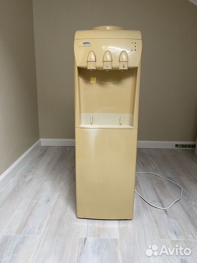 Кулер для воды напольный бу