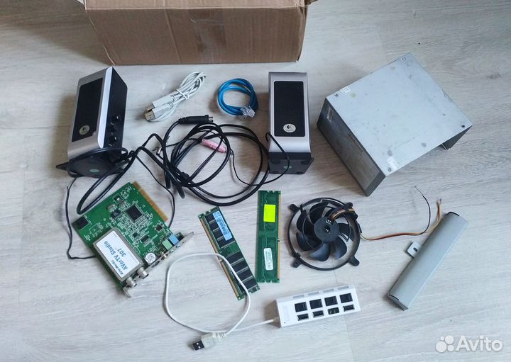 Комплектующие к Компьютеру Logitech