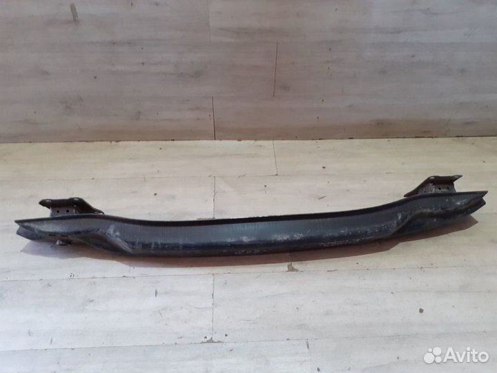 Усилитель заднего бампера Volkswagen