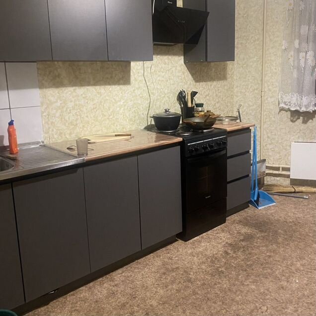 2-к. квартира, 52 м², 4/17 эт.