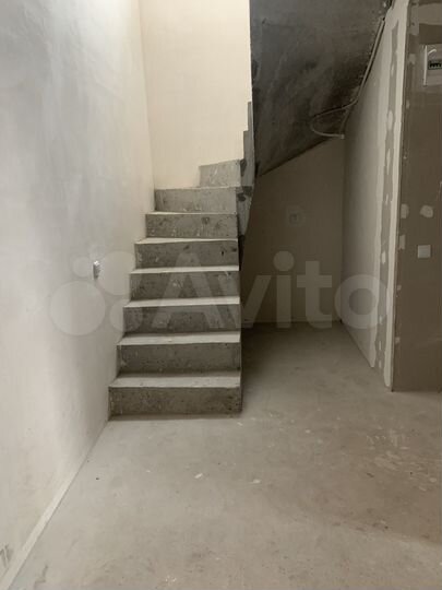 3-к. квартира, 130 м², 11/11 эт.