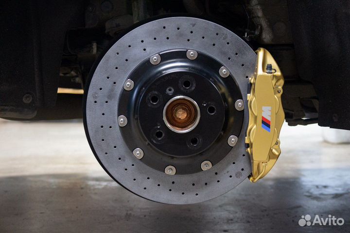 Комплект карбон-керамической системы BMW 240i F22