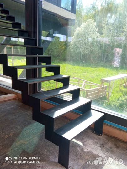 Лесница на второй этаж