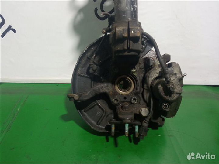 Ступица (кулак, цапфа) передняя левая Volkswagen