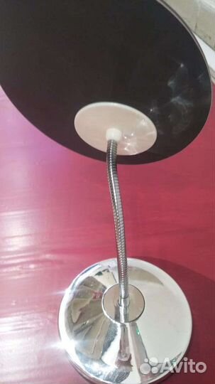 Зеркало настольное на гибкой ножке