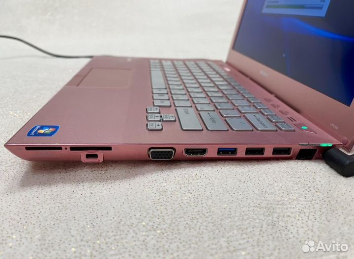 Розовый ноутбук Sony Vaio PCG-41218V б/у