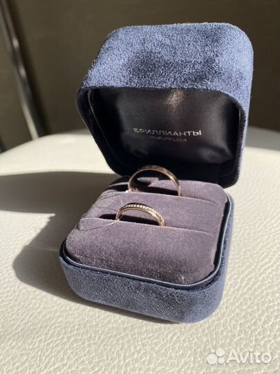 Продам обручальные кольца