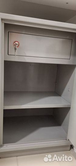 Сейф металлический