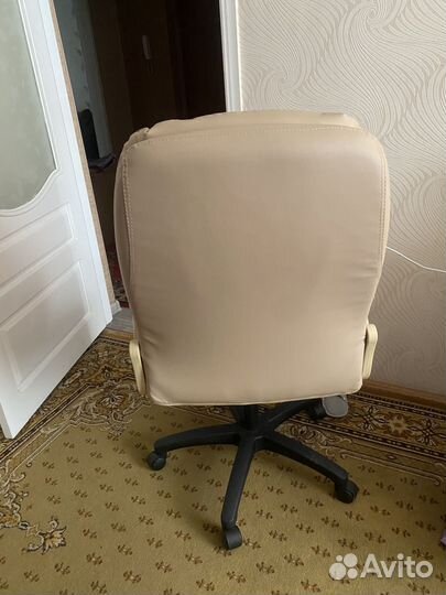 Компьютерное кресло