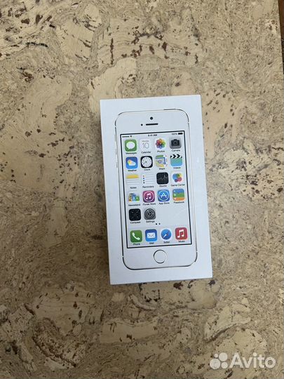 Коробка от iPhone