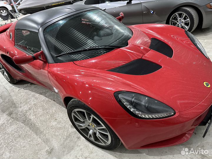 Lotus Elise 1 8