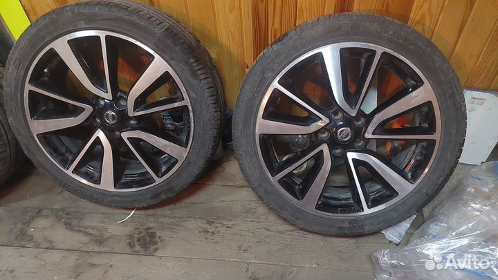 Комплект Колес R-19 летние на Nissan Qashkai