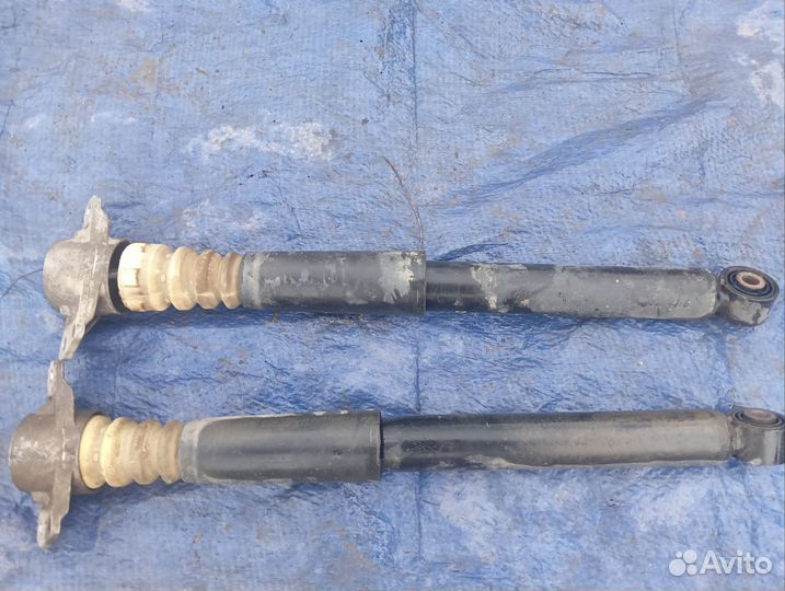 Задние стойки амортизатора шкода октавия 2 рест