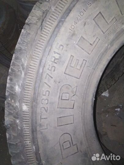 Pirelli Scorpion A/T 235/75 R15