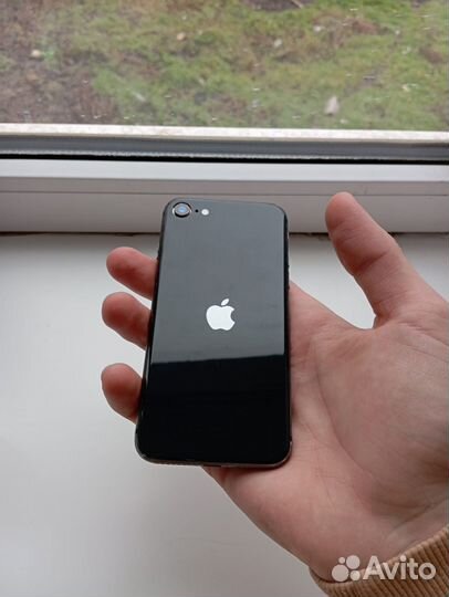 iPhone 8, 64 ГБ