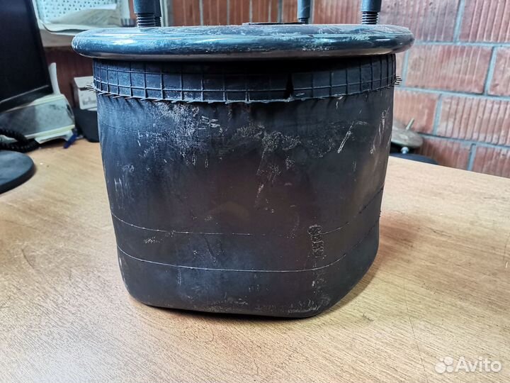 Пневмоподушка на SAF ROR Volvo Trailor 20810P