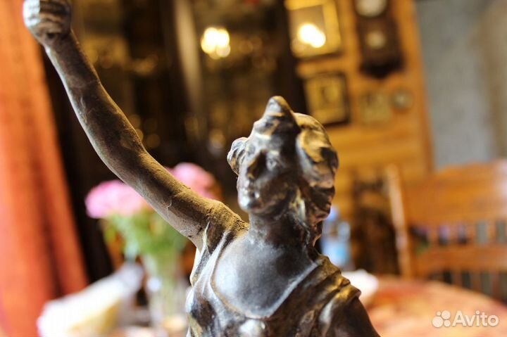 Старинные Бронзовые статуэтки 19век Англия 43см