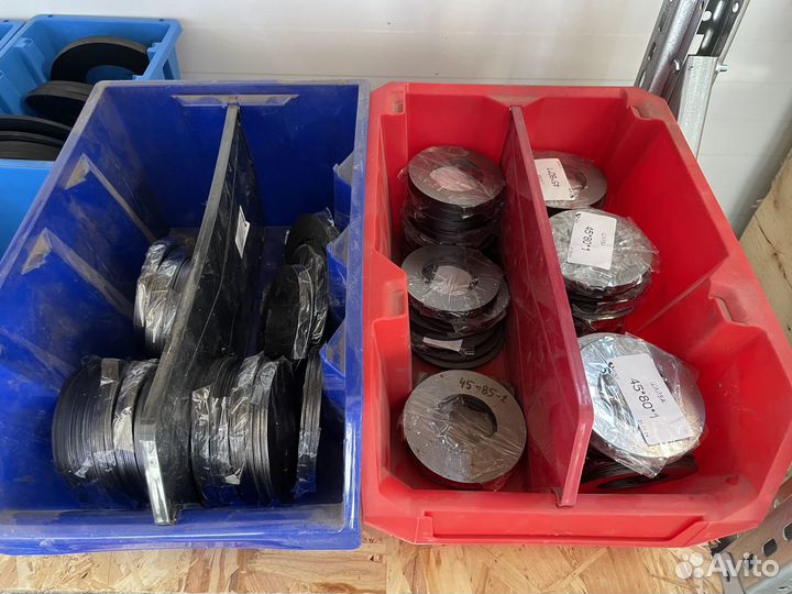 Шайбы регулировочные для экскаваторов погрузчиков