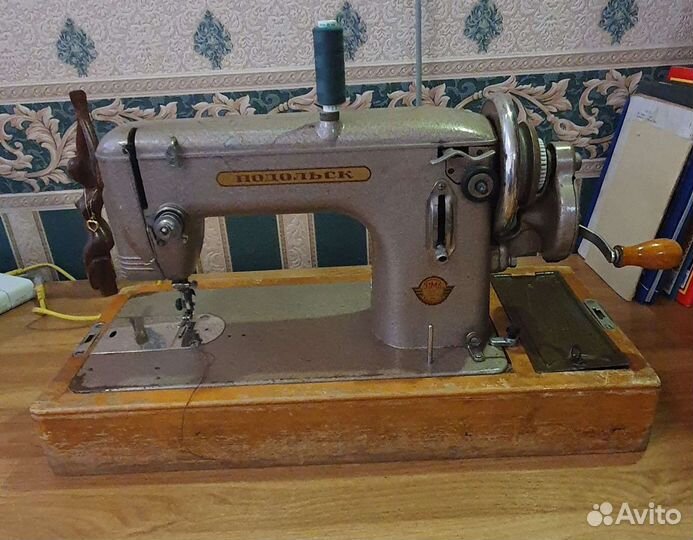 Швейная машина Подольск М100