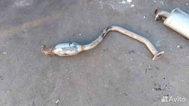 Глушитель задняя часть. Geely Emgrand X7. Двиг.2.4