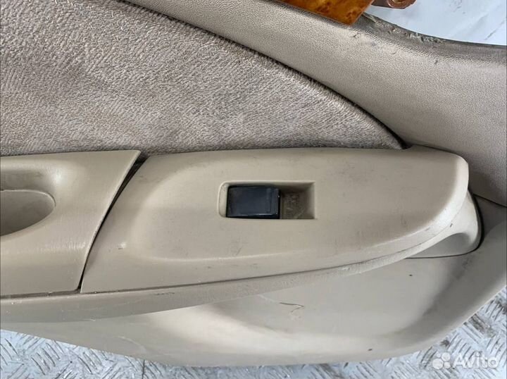 Кнопка стеклоподъемника задняя левая Ниссан Блюбер