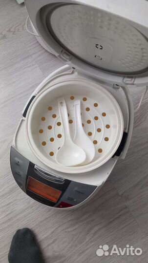 Мультиварка polaris pmc 0515ad