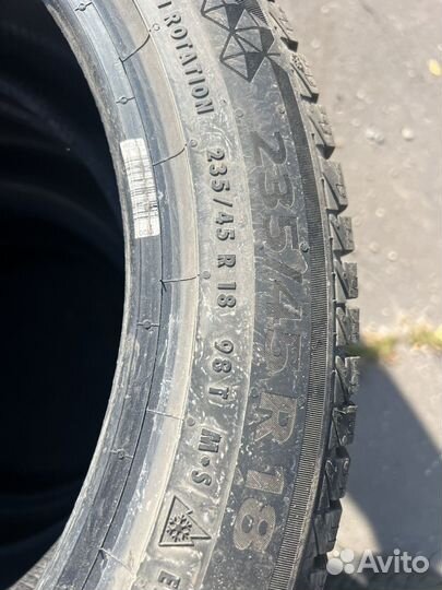 Continental ContiVikingContact 7 235/45 R18