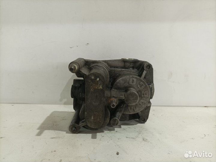 Б/У Б/У Клапан ускорительный Запчасть в хорошем