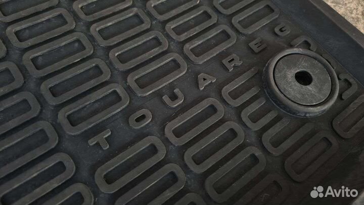 Оригинальные резиновые коврики Volkswagen Tuareg