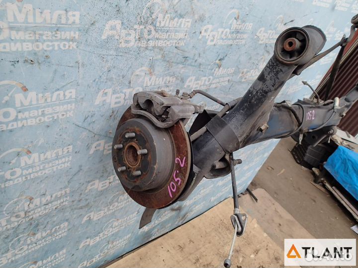 Балка подвески задний toyota sienta