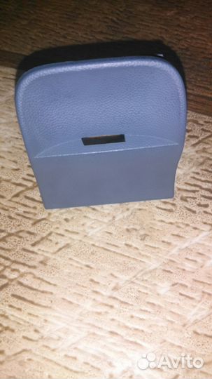 Лючок заднего бампера правый 