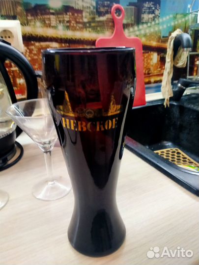 Рюмки, стаканы пивные, кружки, фужеры под мартини