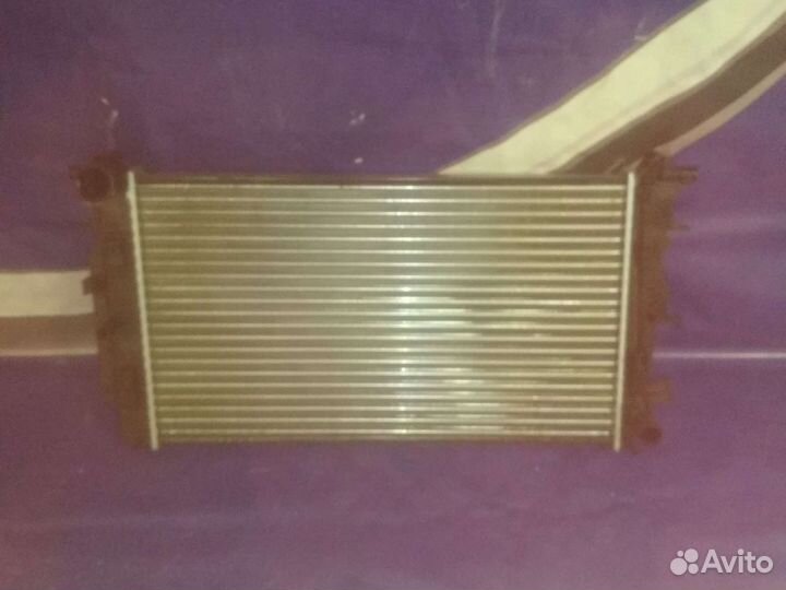 Радиатор охлажднения Mercedes sprinter W 906